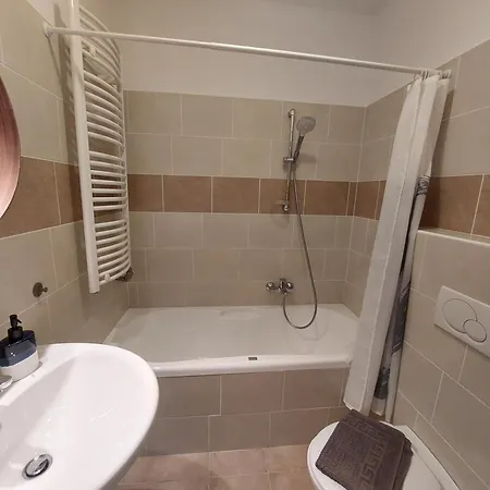 Appartamento Lakeside Heritage *